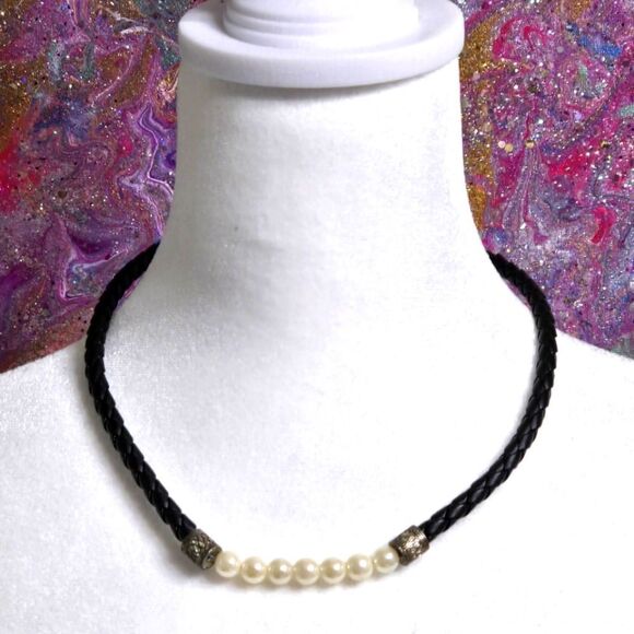 NWOT! Leather and Pearl Necklace - Picture 1 of 9